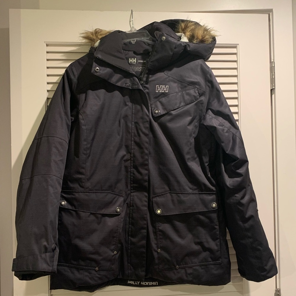 Women’s Large Helly Hansen Ski/Snowboard Coat